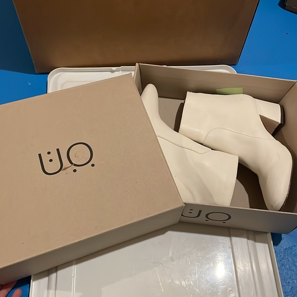 Off-White Urdan Outfitters Boots - Picture 3 of 16